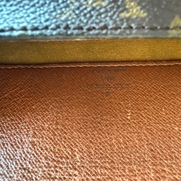 Authentic Louis Vuitton Brown Monogram Shoulder Bag messenger bag - Picture 5 of 9